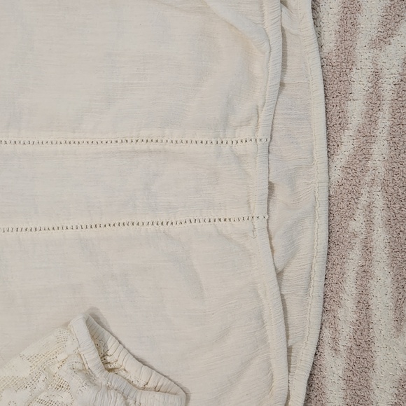 O'Neill Cream Lace Sleeve Blouse - Picture 4 of 7